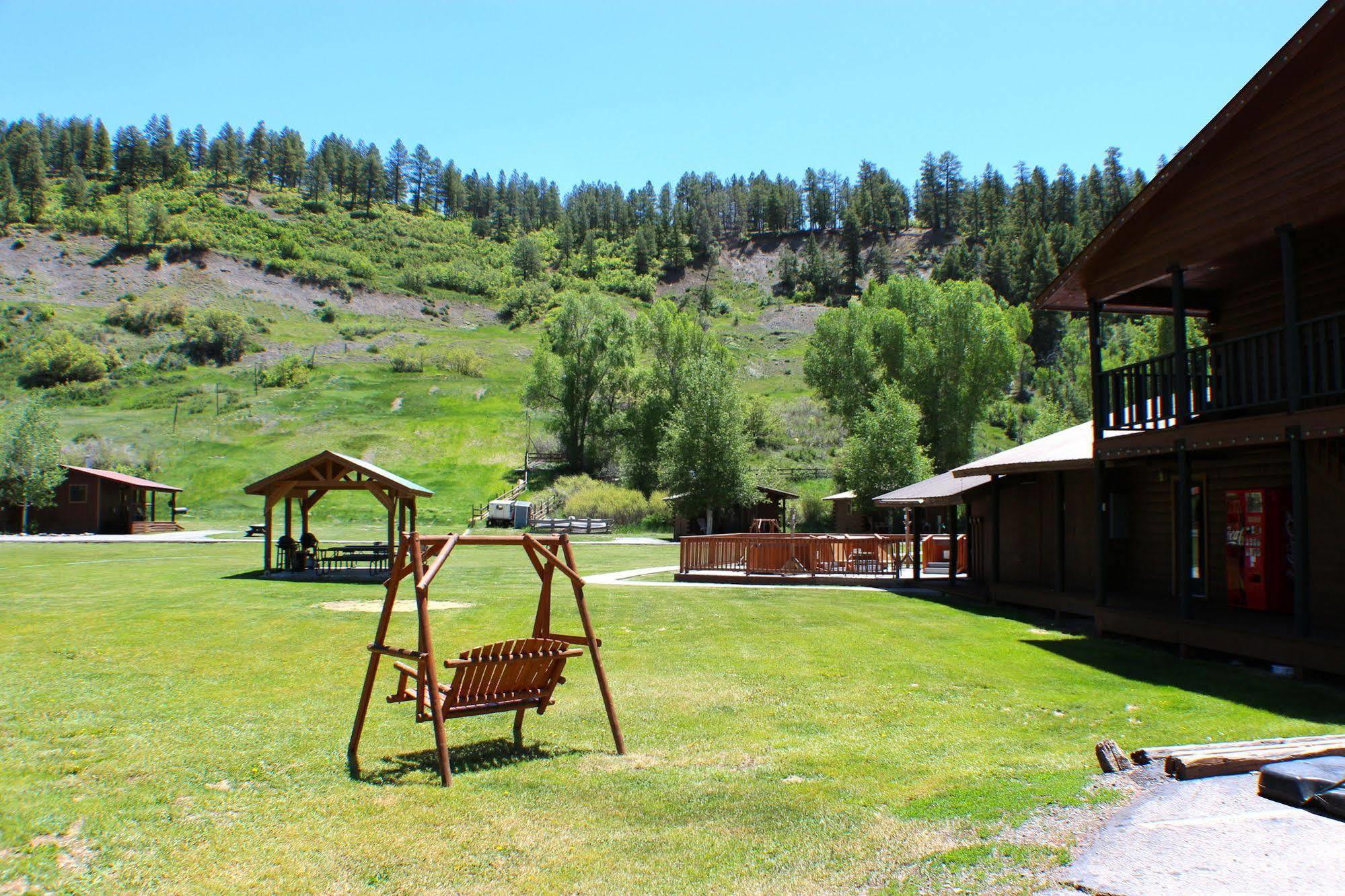 High Country Lodge And Cabins Pagosa Springs Exterior photo